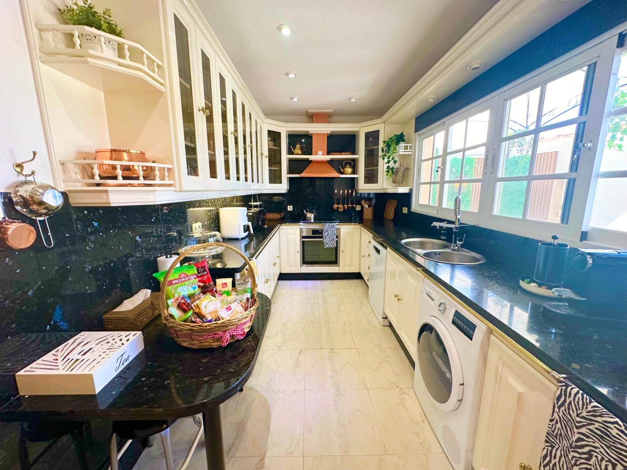 Villa Casacara Marbella Beachside Costabella -Spain Zewnętrze zdjęcie