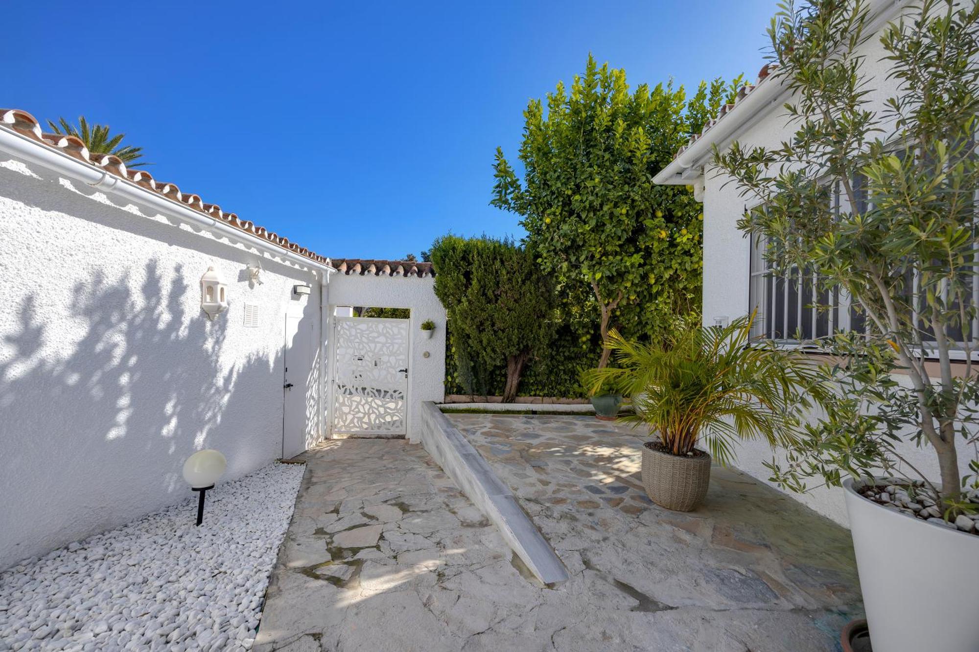 Villa Casacara Marbella Beachside Costabella -Spain Zewnętrze zdjęcie