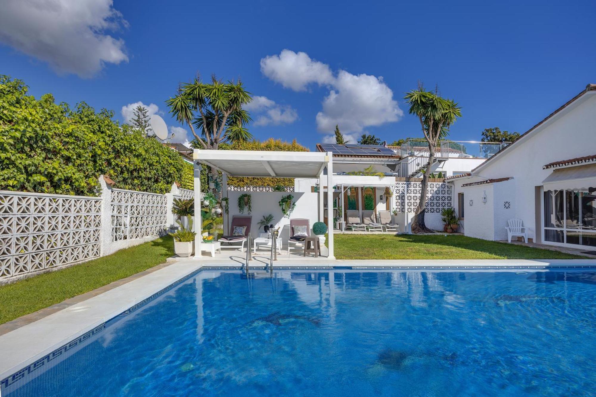 Villa Casacara Marbella Beachside Costabella -Spain Zewnętrze zdjęcie