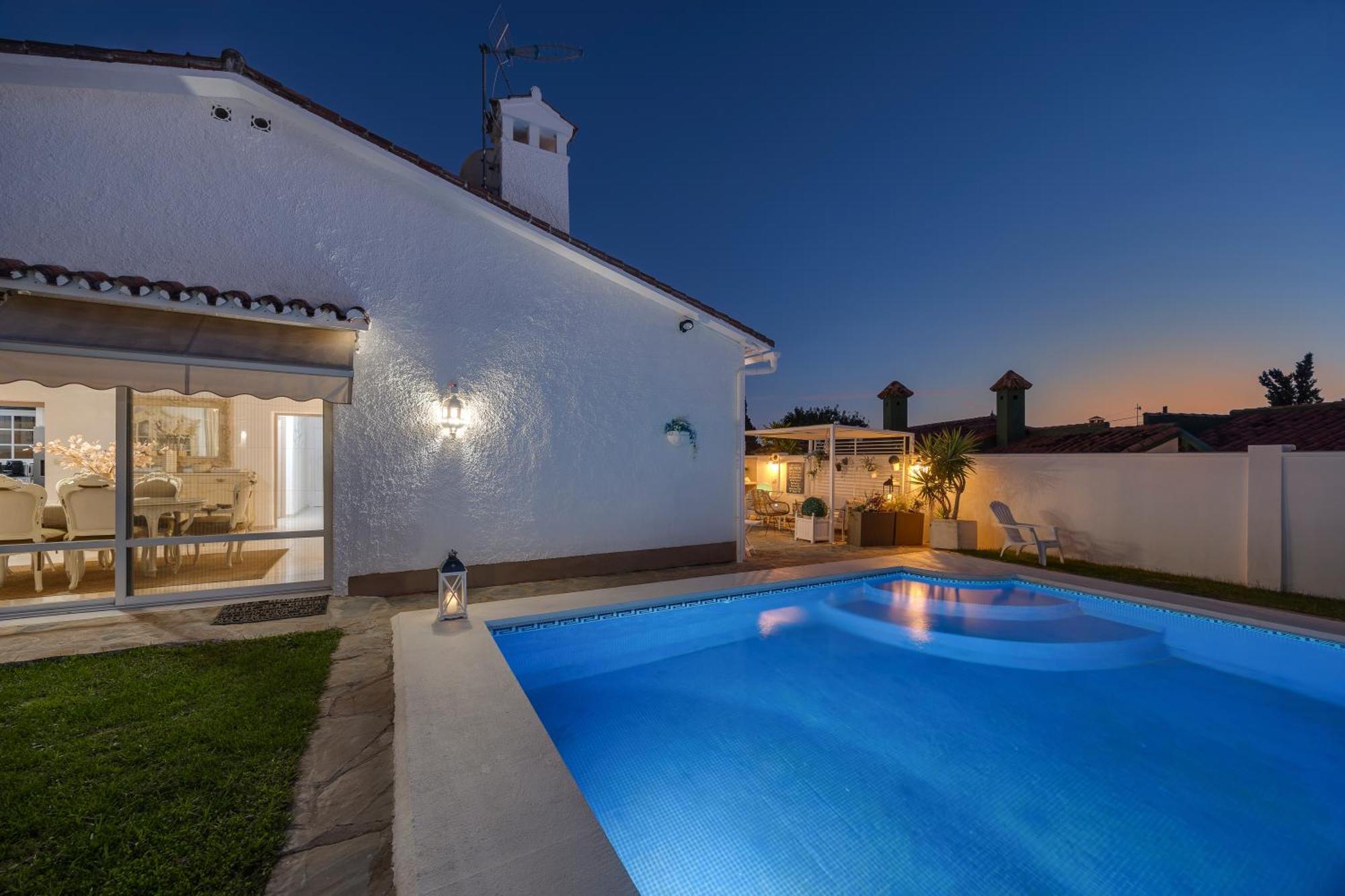 Villa Casacara Marbella Beachside Costabella -Spain Zewnętrze zdjęcie
