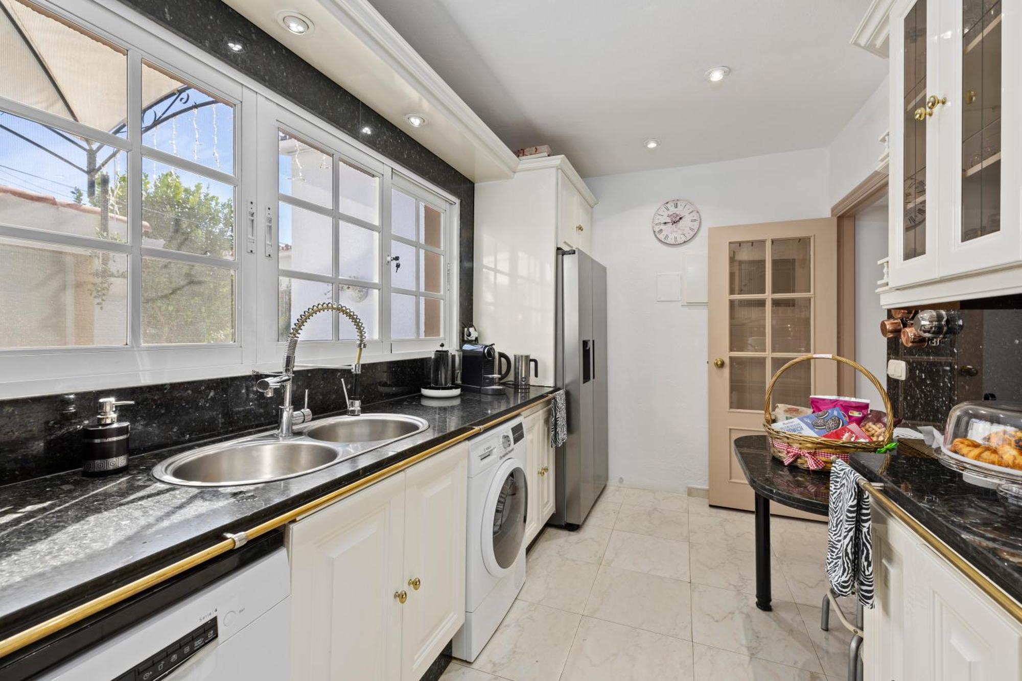 Villa Casacara Marbella Beachside Costabella -Spain Zewnętrze zdjęcie