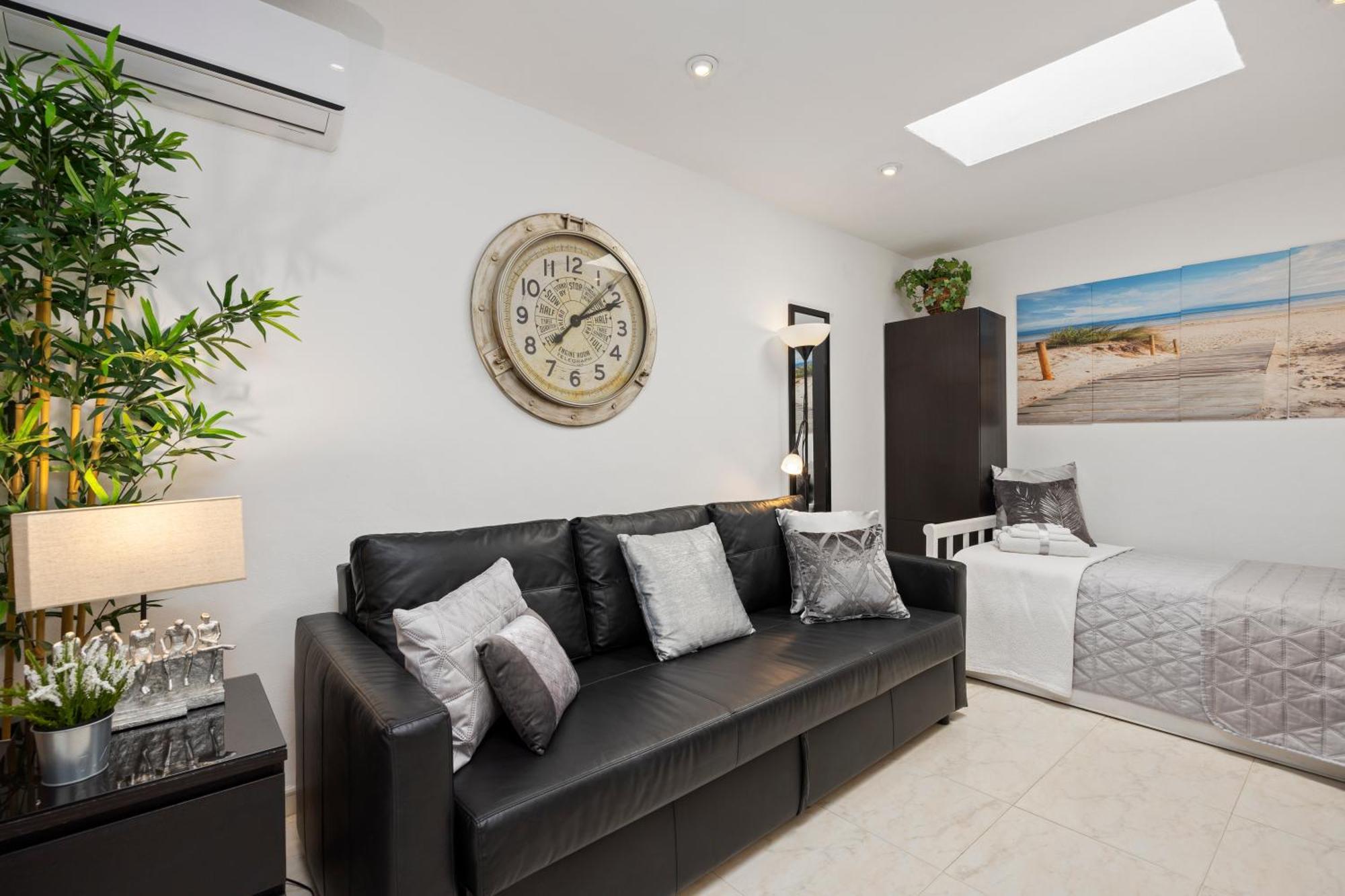 Villa Casacara Marbella Beachside Costabella -Spain Zewnętrze zdjęcie